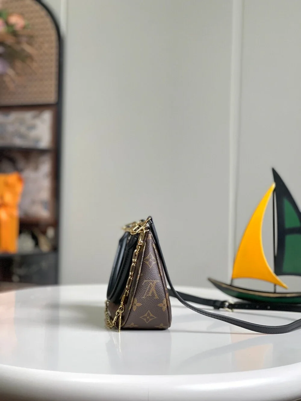 Louis Vuitton Catchy PM Bag - Picture 2 of 9